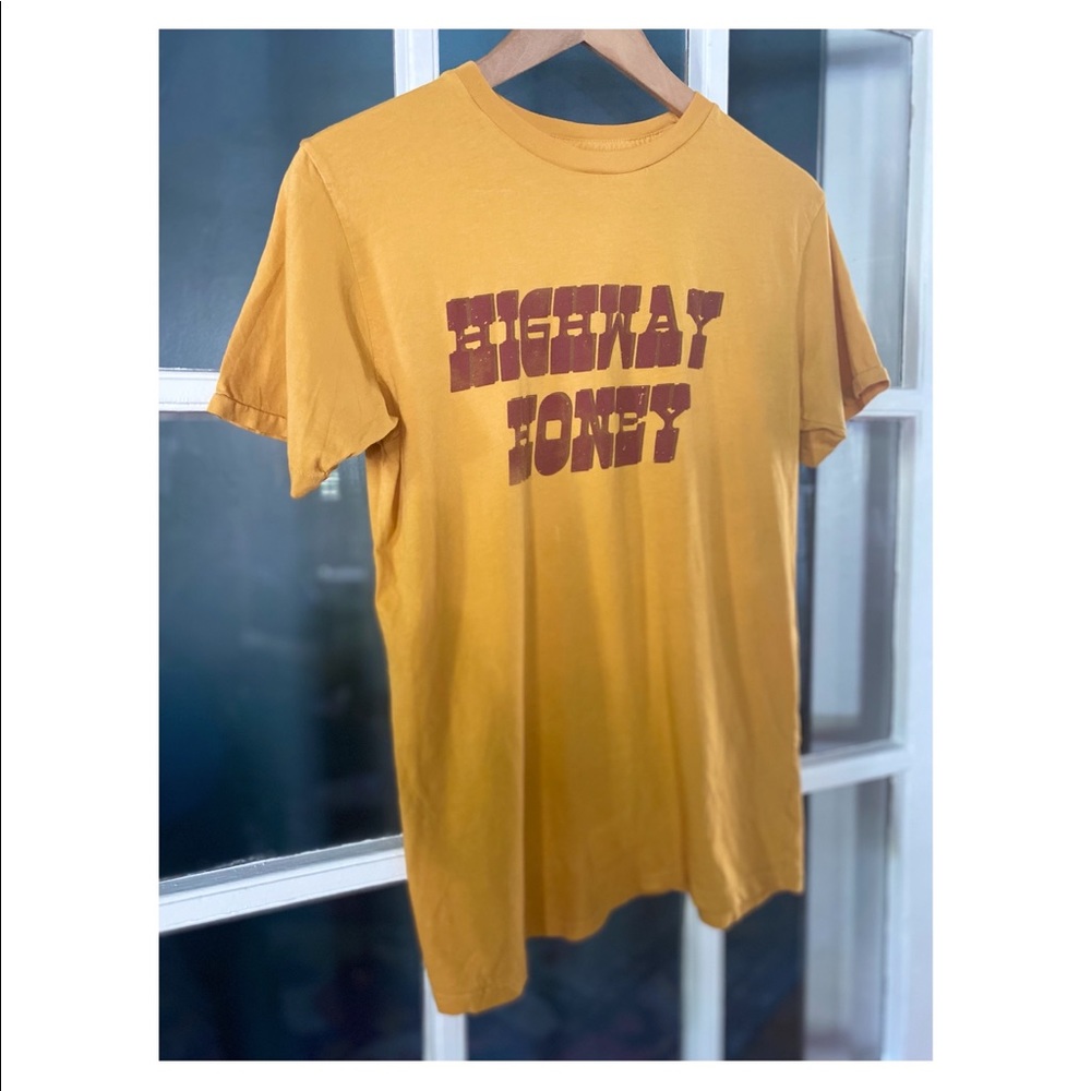 Vintage Inspired Highway Honey T-shirt. S/M.